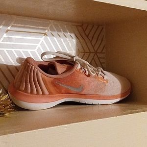 Nike Flex FlyWire Shoes